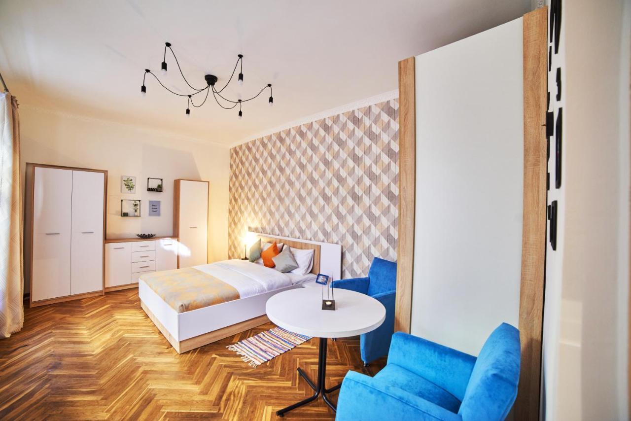 Comfort Apartments In Center Lviv Luaran gambar
